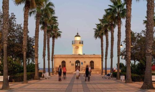 Roquetas de Mar Apartment | Ático frente al mar, un dormitorio "Cielo Azul"