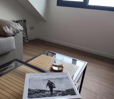 Muxia Apartment | Ático Mar de Muxía - Vistas al mar desde todas las estancias - Cama King Size y TV 65pulgadas - Nuevo Julio 2025