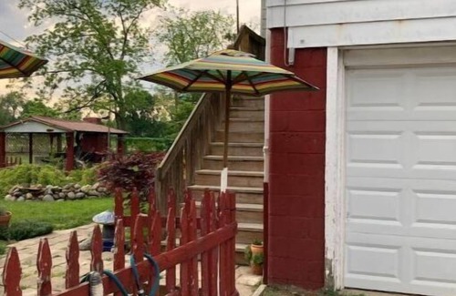 Groveport Apartment | Ä Hideaway