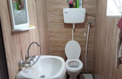 Goygol Apartment | Çay qırağında ev