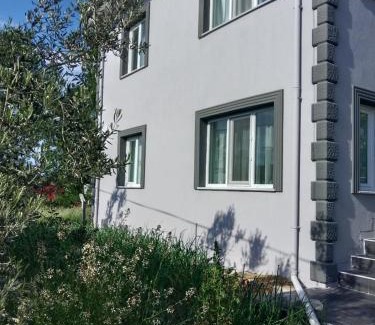 Ezine Apartment | Çetin apart