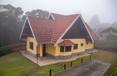 Parque Ferradura House | Ótima casa com lareira e WiFi-Campos do Jordão/SP