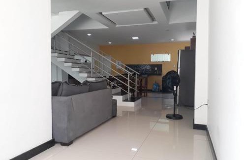 Ponta Grossa House | ótimo triplex com piscina no terraço