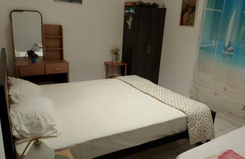 Serifos Apartment | Μπλε του Αιγαίου πάνω από τον Πλατύ Γιαλό!