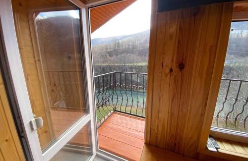 Yaremche Cabin | Акорди Плеса