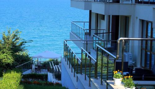 Byala Apartment | Апартаменти Бяла Клиф на плажа - Apartments Byala Cliff First Line