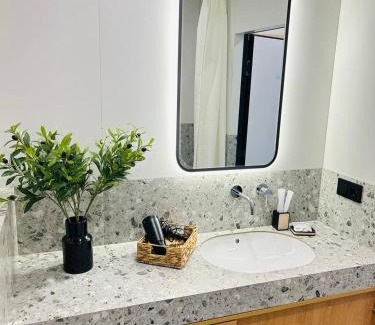 Maliyevtsy Apartment | Апартаменти в центрі на Проскурівського Підпілля