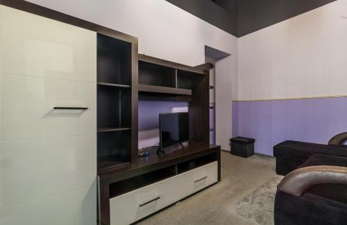 Dnipro Apartment | Апартаменти між центром і вокзалом завжди зі СВІТЛОМ