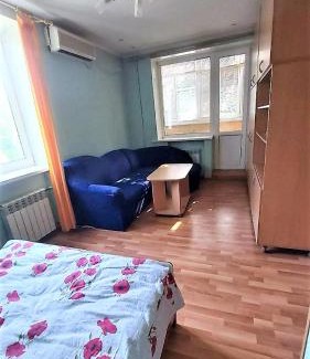 Dniprovs'kyi District Apartment | Апартаменти на Воскресенке