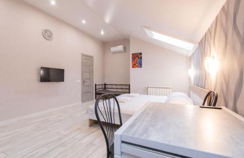 Afanasivsʹkyy Yar Apartment | Апартаменти 1-кімнатні неподалік м. Вокзальна
