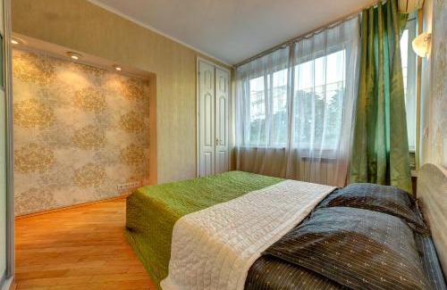 Afanasivsʹkyy Yar Apartment | Апартаменти 3-кімнатні в центрі, поруч ст. м. Університет