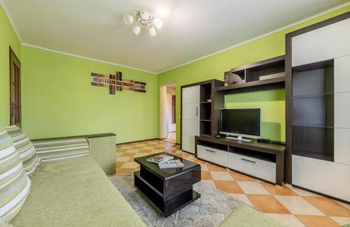 Pechers'kyi District Apartment | Апартаменти 3-кімнатні, поруч з м. Печерська