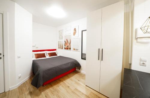 Desnyans'kyi District Apartment | Апартаменти MYFREEDOM поруч із метро Чернігівська