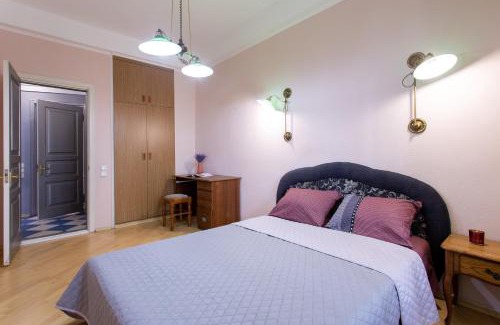 Petrovskoye Apartment | Апартаменты на Героев Харькова 27