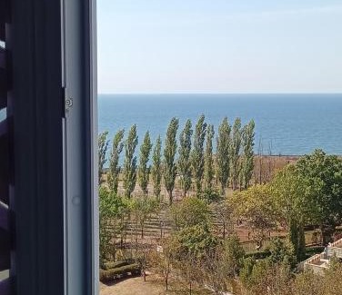Yuzhne Apartment | Аренда квартиры у моря м Южне