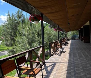 Novomoskovs'k Resort | База відпочинку "РіверСайд"