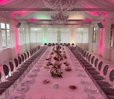 Novomoskovs'k Resort | База відпочинку "РіверСайд"