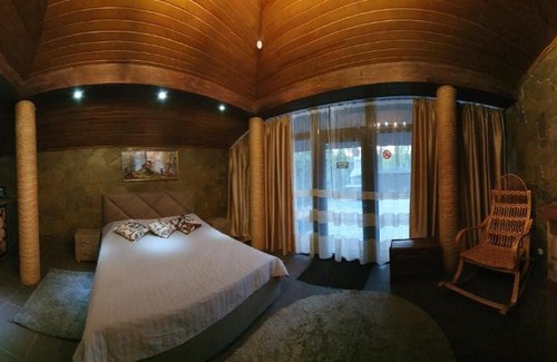 Sviatohirsk Hotel | База отдыха ШАЛЕ