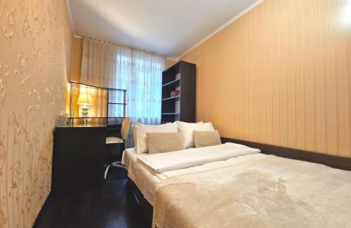 Sukhinovka Apartment | Ботанік це 3 кімнатна квартира подобово у центрі Полтави Мережа Alex Apartments Безконтактне заселення 24-7 Документи для відряджень