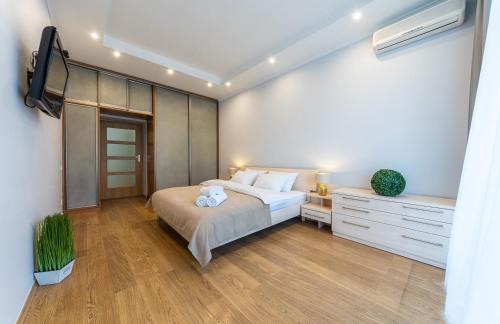 Lypky Apartment | Видова на Майдан Хрещатик 13