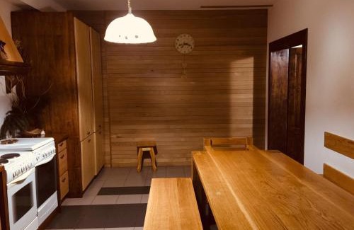 Dilyatyn Apartment | Візерунок