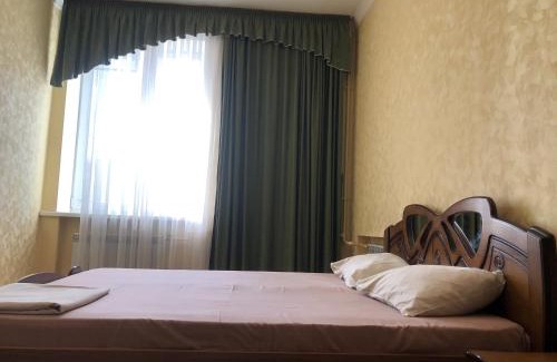 Dnipro Apartment | Гаряча вода та опалення є без світла Aparts on Savchenko 6B street