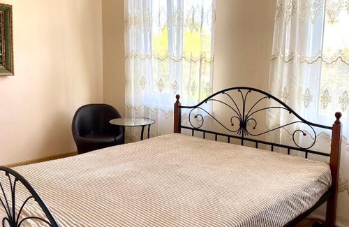 Gudauta House | Гостевой дом Leon