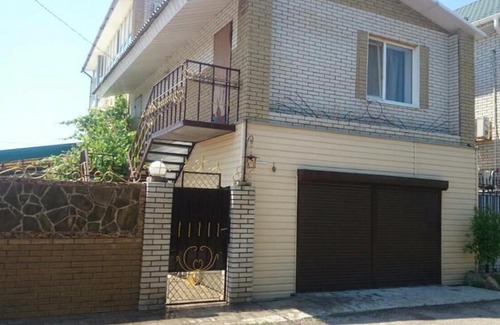 Berdyansk House | Гостевой дом Willa Rosa