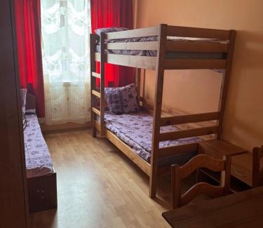 Yavory Hotel | Готель "Український Дворик"