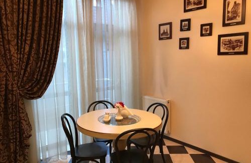 Ternopil Apartment | Дворівневі Апартаменти Antique