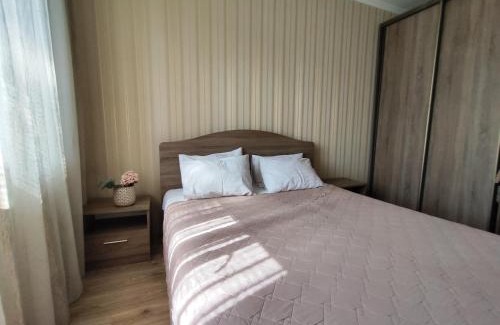 Desnyans'kyi District Apartment | Двухкомнатная в центре Троещины