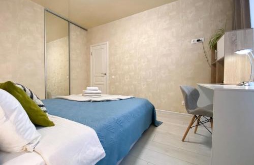 Dniprovs'kyi District Apartment | Затишна і тепла квартира, метро Лівобережна, МВЦ, Інститут Серця