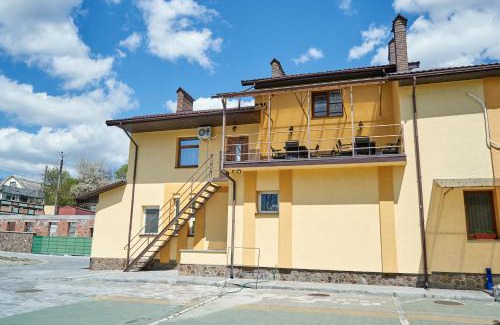 Kamenets-Podol'skiy Hotel | Каприз