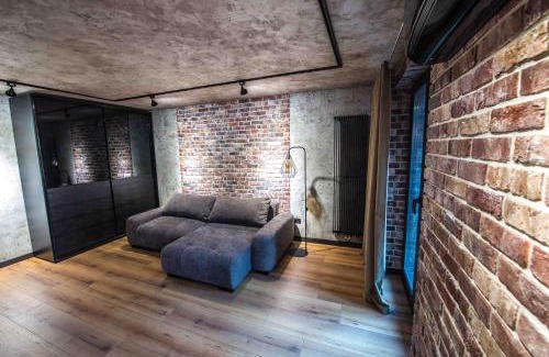 Dzerzhyns'kyi District Apartment | Квартира в центре Харькова