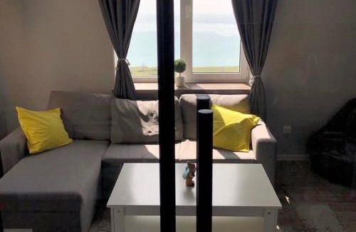 Yuzhne Apartment | Квартира Море 5 минут