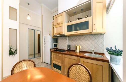 Besarabka Apartment | Квартира на Пушкінській