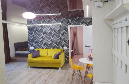 Dzerzhyns'kyi District Apartment | Квартира Lux біля Саржиного Яру