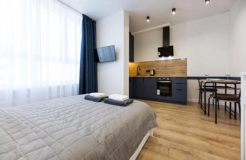 Dniprovs'kyi District Apartment | Квартири люкс метро Чернігівська