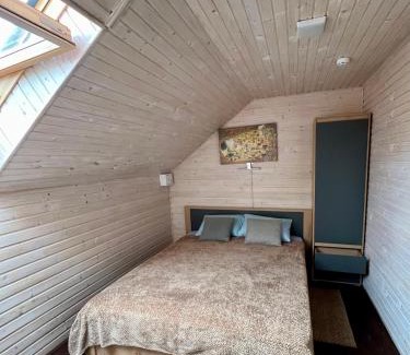 Zhydachivs'kyi District House | Котедж за містом