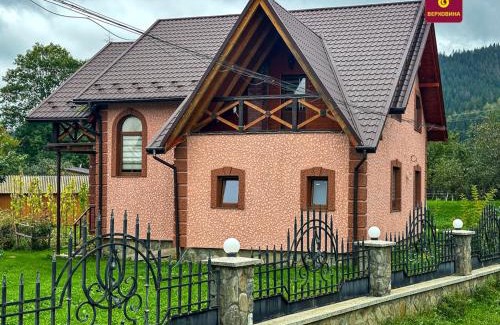 Snidavka Apartment | Котедж «Медовий сад»