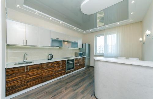 Pozniaky Apartment | Люкс апартаменты с 3 комнатами Княжий затон