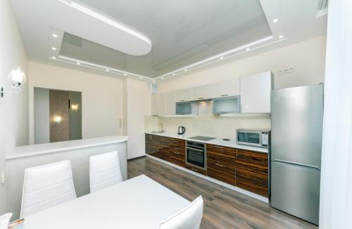 Pozniaky Apartment | Люкс апартаменты с 3 комнатами Княжий затон