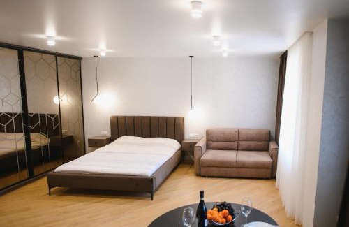 Khmelnitskiy Apartment | Люкс-студія проспект Миру Netflix