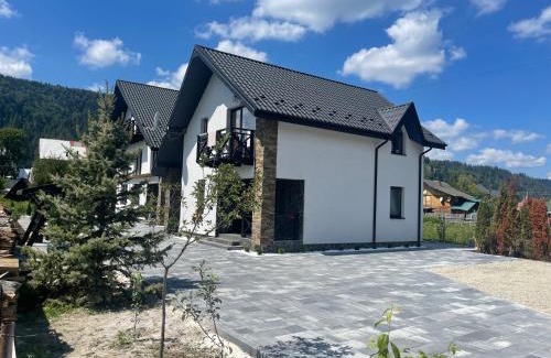 Mykulychyn Villa | Майя