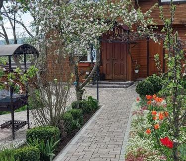 Vorokhta House | Марічка Marichka