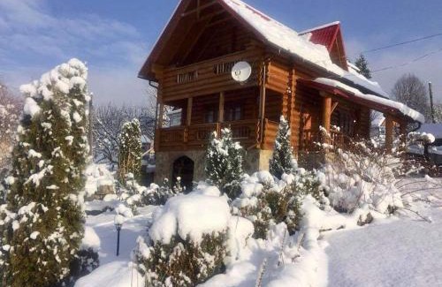 Vorokhta House | Медовий