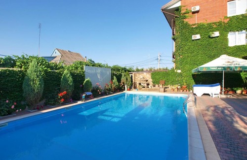 Kyrylivka Hotel | Мини-отель «Золотой Лев»