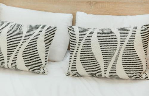 Lviv City Center Apartment | Невелика Квартира з ремонтом за СУПЕР ЦІНОЮ! біля Форуму