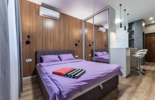 Holosiivskyj Apartment | Новая студия на Демеевской, переулок Ясиноватский 10