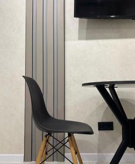 Darnyckyj Apartment | Нова квартира поруч з метро